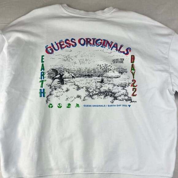 GUESS Originals Eco Mens Medium Earth Day White Crewneck Sweatshirt - Picture 2 of 10
